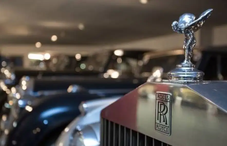 El Museu Nacional de l'Automòbil.