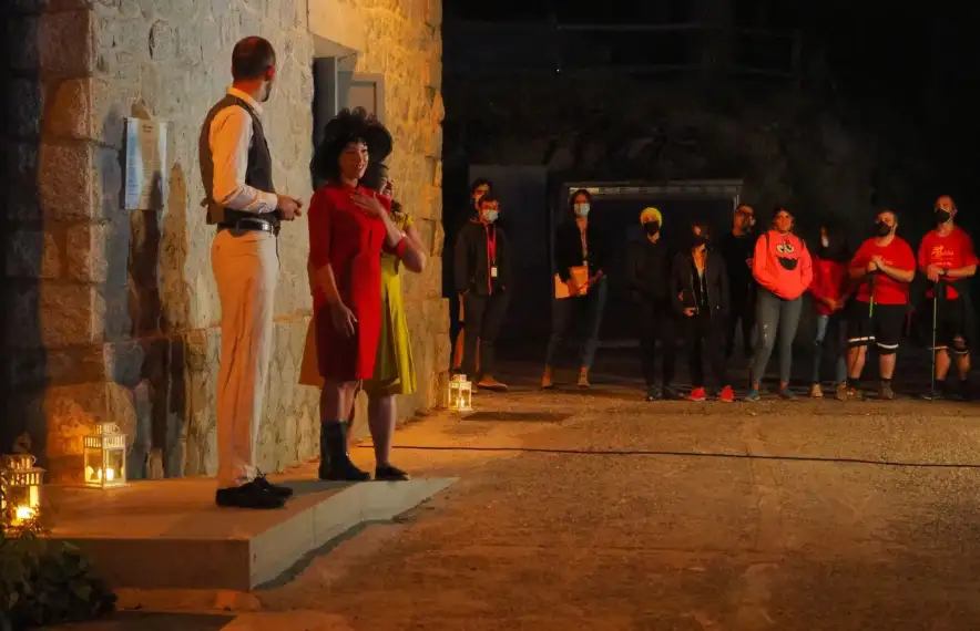 La visita teatralitzada al camí hidroelèctric d’Engolasters organitzada per FEDA.