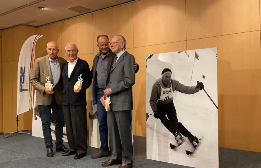 La FAE va organitzar un emotiu homenatge als primers olímpics que va tenir el país.Foto: SFGA