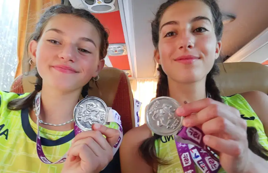 Dues plates, a Belgrad. Foto: Twitter FAA