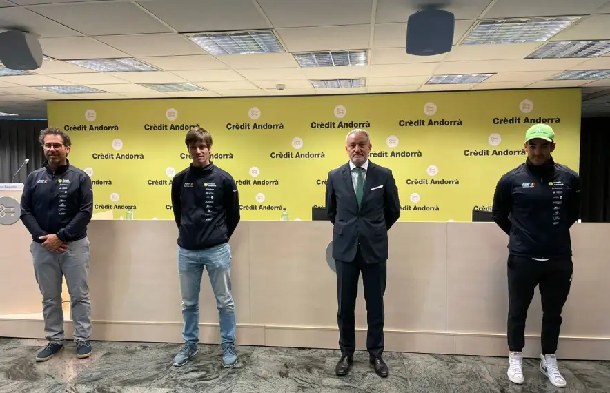 Fred Beauviel, Roger Vidosa, Joan Ramon Mas i Joan Verdú, a la seu de Crèdit Andorrà abans de començar la roda de premsa.  Foto: FAE