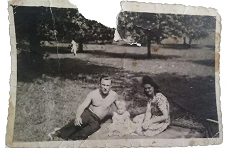 Retrat familiar de postguerra: Carlos, àlies de Józef Wegrzyn, es va casar amb Irena Sluwicka, probablement entre el 1947.