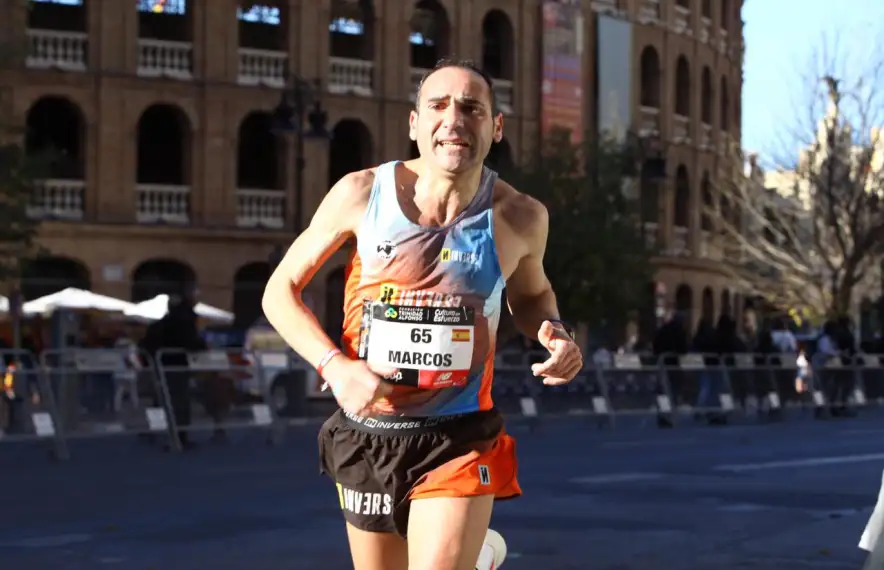 Marcos Sanza, a la marató de València.