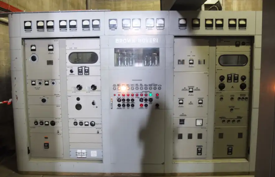La Brown Boveri que es conservarà in situ com a testimoni dels temps de l’era daurada de l’estació.