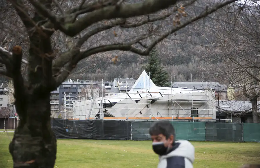 La nova sala d’exposicions, ahir: Riva preveu que el Comú l’entregui al febrer per adequar-ne els espais interiors i obrir-la al març.