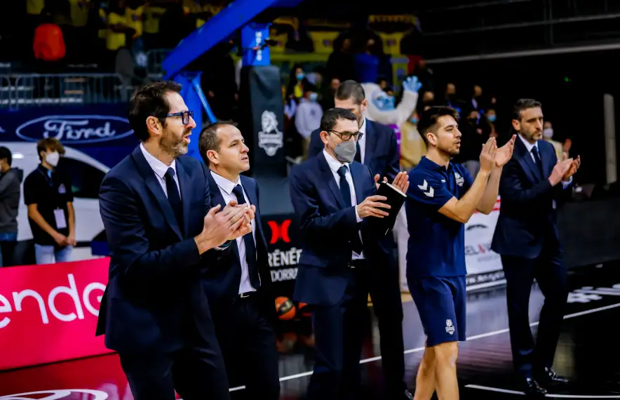 Ibon Navarro ja no dirigirà cap partit més del BC MoraBanc i el substitueix l’andorrà David Eudal.