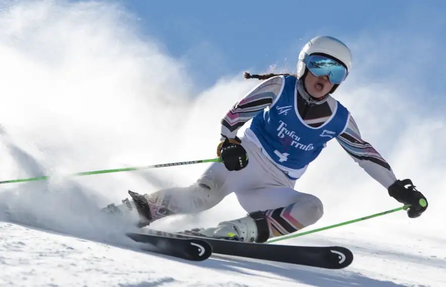 Lia Escabrós va fer-se amb la medalla de plata a l’eslàlom gegant U16.