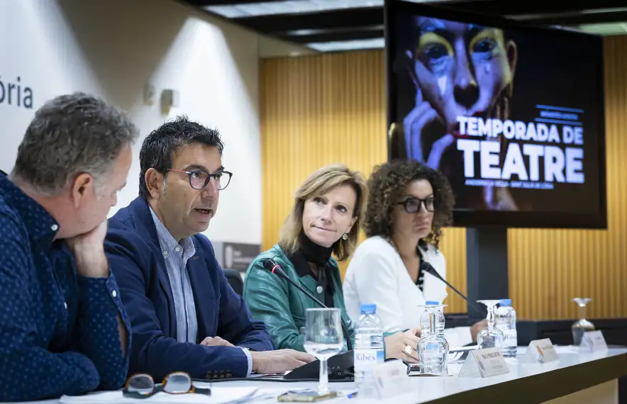 Cartes, Canturri, Codina i Rogé, en la presentació de la Temporada conjunta d'aquest matí a Sant Julià.