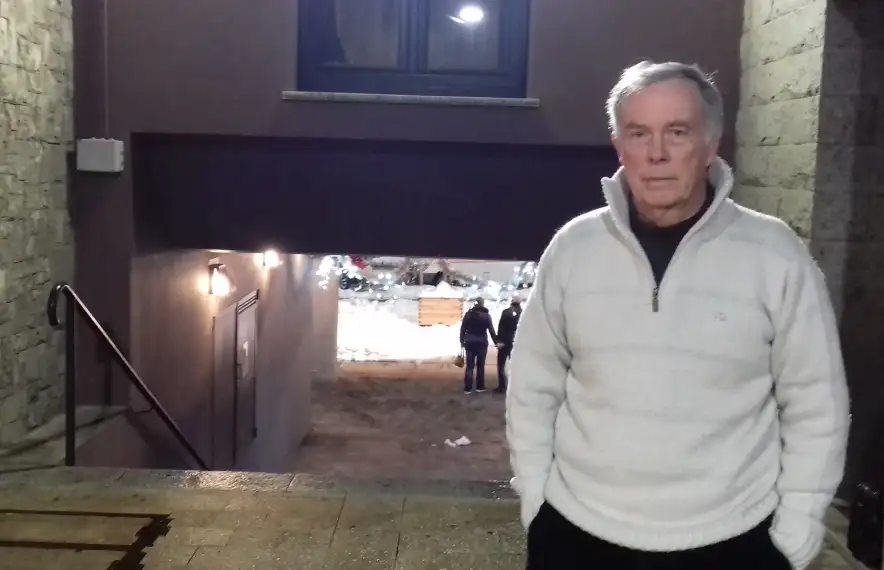 Jean Claude Chevalier (1943-2025), fotografiat el 2019 al passatge d’Isabelle Sandy de la capital.