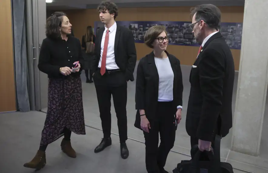 Gemma Riba i Núria Segués són les conselleres que firmen les esmenes pels respectius grups.