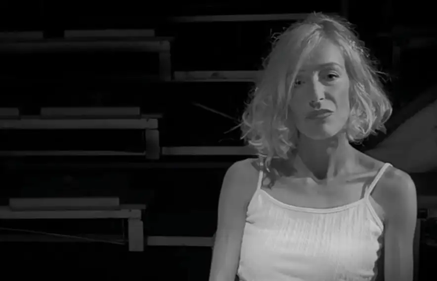 Roure, al clip de 'Tisse des ètoiles', disponible en xarxes des del 26 de setembre.