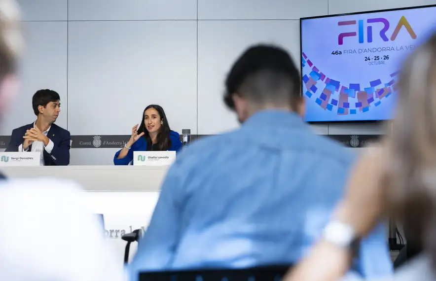 Els cònsols de la parròquia, Sergi González i Olalla Losada, presentant la 46a edició de la Fira.