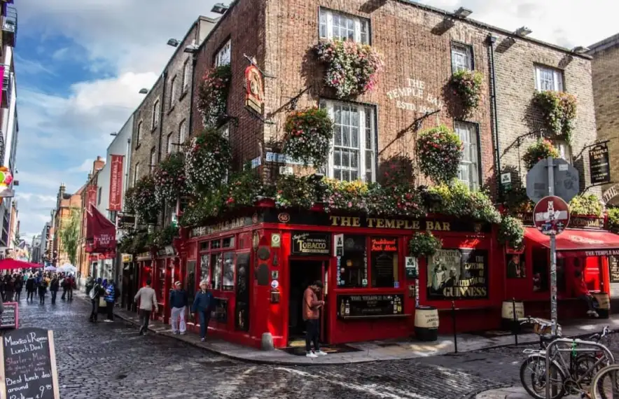 Anna Martí gosà desmitificar una patum com l’’Ulisses’ i el seu recorregut dublinès.