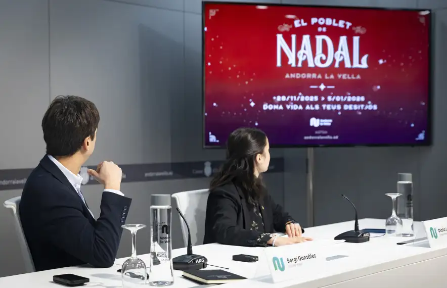 La presentació ha sigut a càrrec del cònsols de la capital.