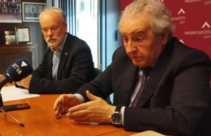 Josep Roig i Jaume Bartumeu, contra l’optimisme pressupostari oficial.