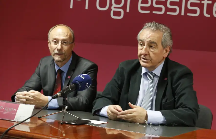 El conseller general d’SDP, Víctor Naudi, i el president de la formació, Jaume Bartumeu, en una compareixença anterior.