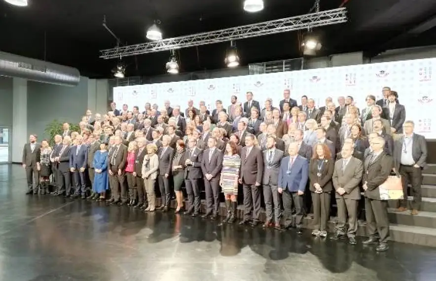 Els participants en la 60a Assemblea plenària de la Cosac celebrada a Viena.