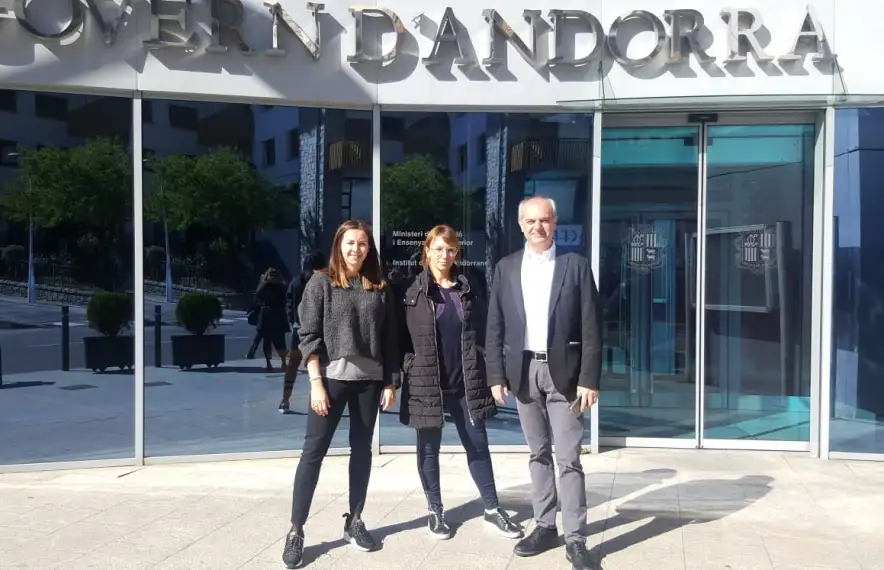 Àlvarez, Grau i Cortesao parlant d’‘e-administració’ ahir a Sant Julià de Lòria.