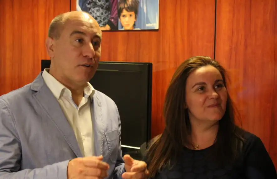 Alfons Clavera i Raquel Fernàndez es van reunir amb Unicef Andorra a la seu social de l’entitat.