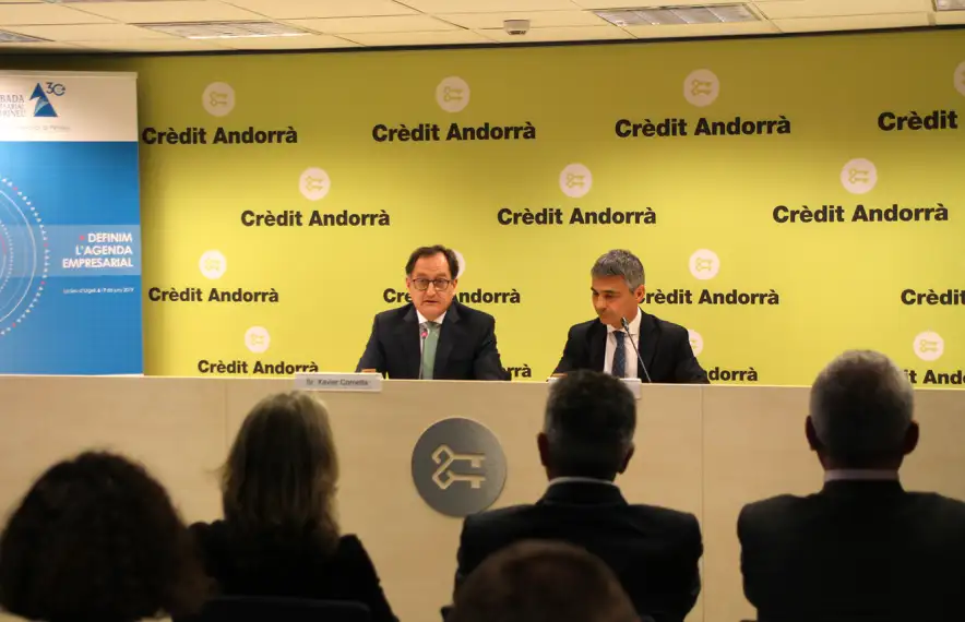 Un moment de la presentació de la trobada a la seu de Crèdit Andorrà.