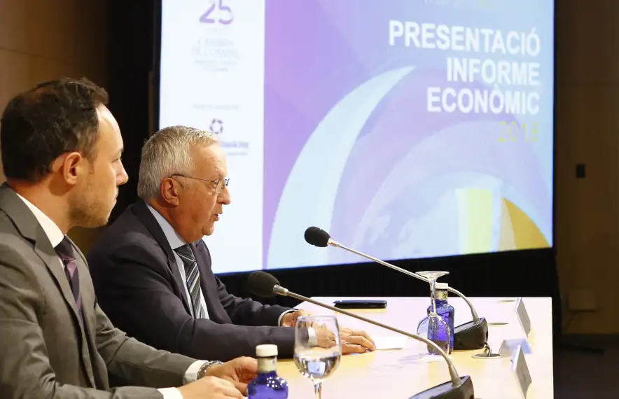 El president de la CCIS, Miquel Armengol, en presència del cap de Govern, Xavier Espot, va presentar ahir l’Informe econòmic 2018.
