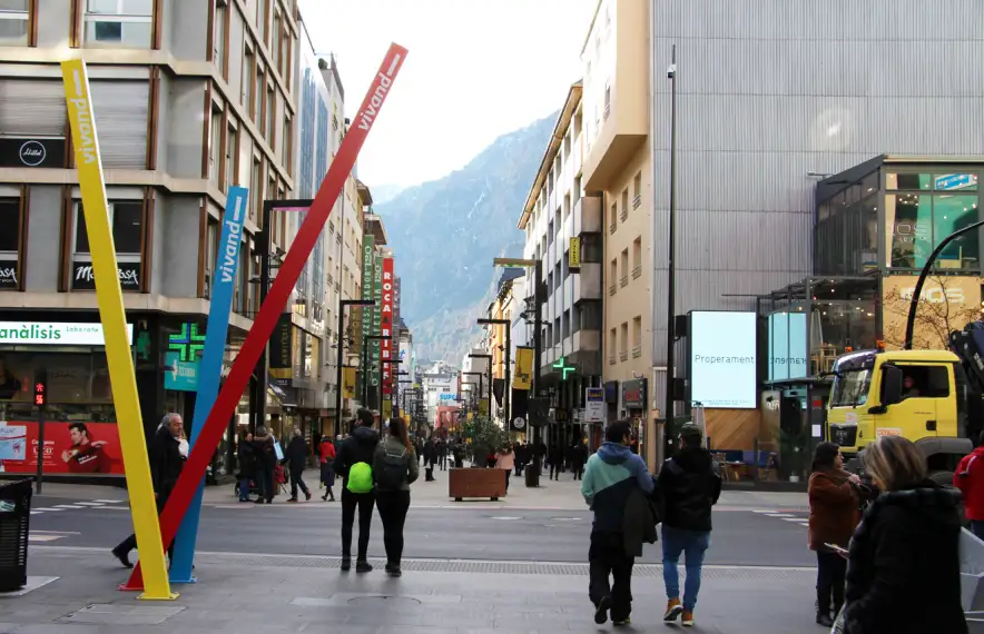 L'avinguda Carlemany.