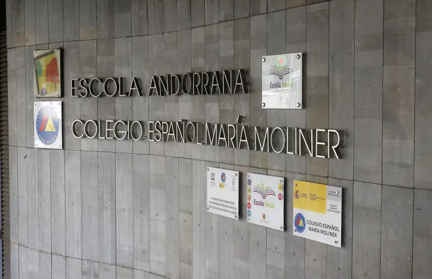 Vista de la façana del centre educatiu espanyol d’Escaldes.