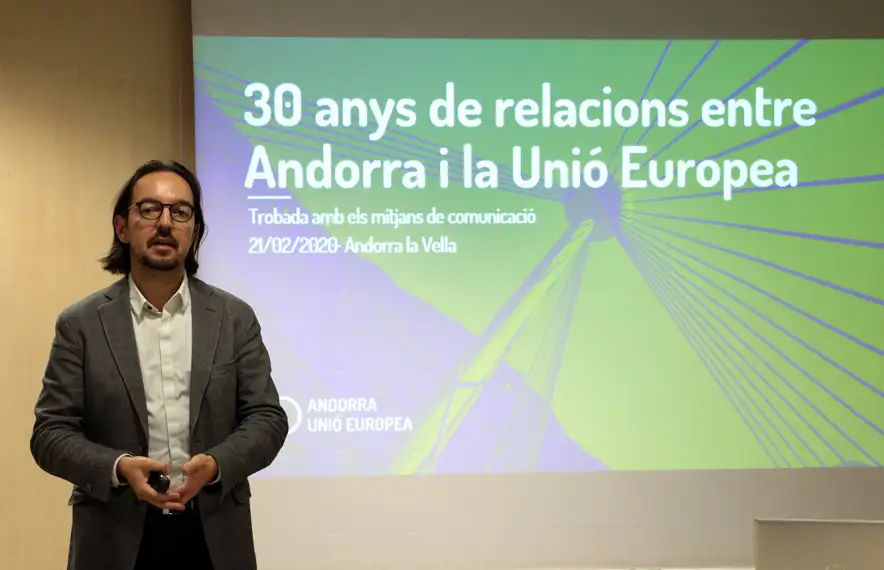 Les negociacions amb la UE es retarden un semestre més i poden estar concloses en dos anys i mig