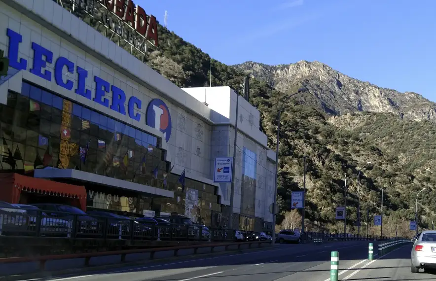 Vista exterior del Punt de Trobada.