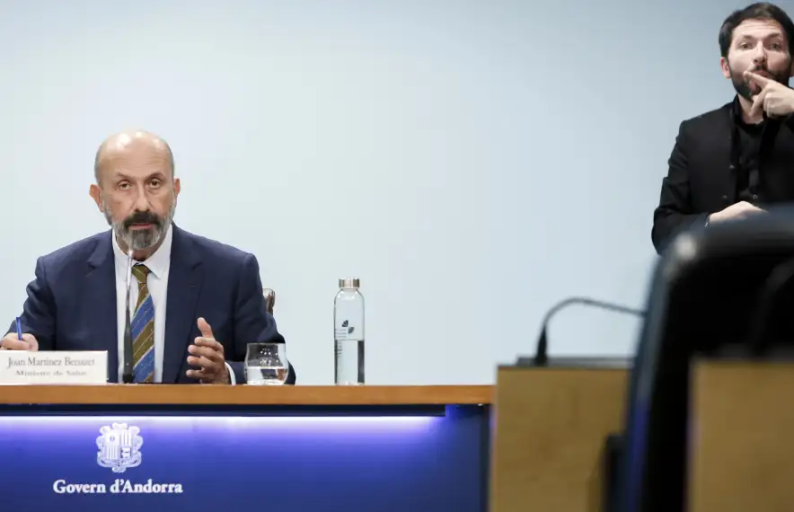 El ministre de Salut, Joan Martínez Benazet, durant la compareixença d’ahir per exposar l’evolució de l’epidèmia de Covid-19.