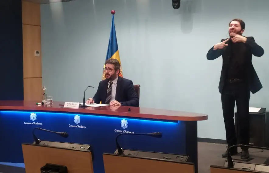 El ministre de Finances i portaveu de l’executiu, Eric Jover, en la compareixença d'aquest migdia.