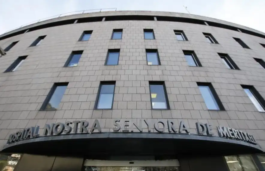 La ciclista ha estat traslladada a l'hospital.