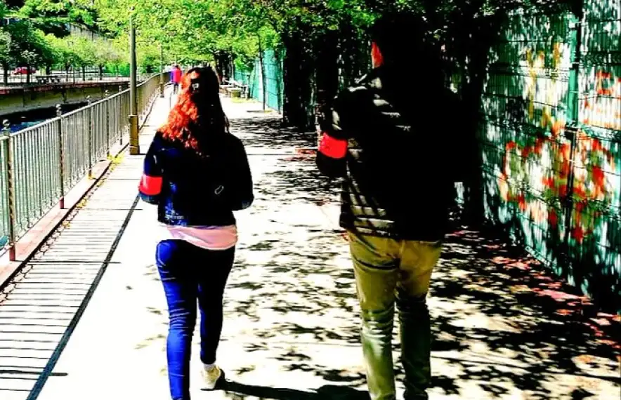 Dos agents de paisà.