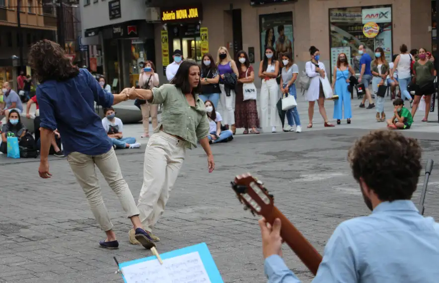 Un moment de l'actuació de l'Era, en el marc del cicle ON-Carrer, divendres passat.