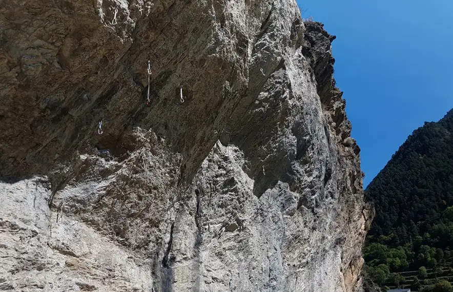 La balma del Llunci, sota el roc de l’Oral i ‘veí’ de la futura urbanització de la Cabeca, en una fotografia del 2017.