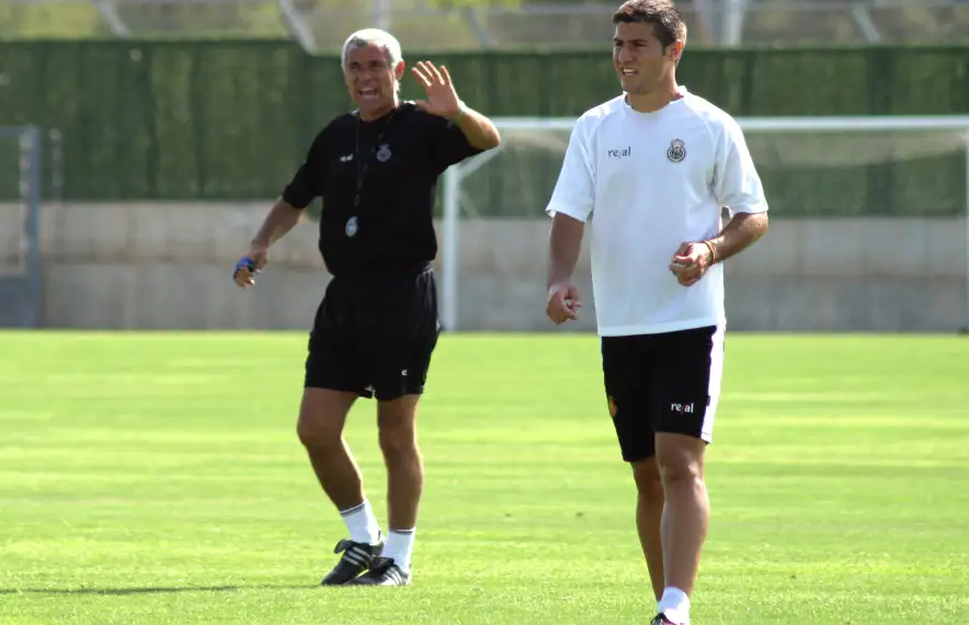 José Rodríguez, a les ordres d’Héctor Cúper, en un Mallorca de primera divisió espanyola. Foto: Foto cedida per José Rodríguez