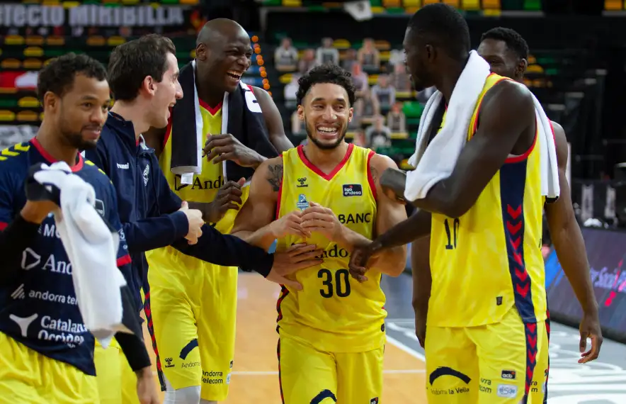 L’escorta nord-americà del BC MoraBanc, Jeremy Senglin, va somriure com un ‘jugón’ després d’anotar 30 punts contra Bilbao. Foto: ACB Photo / A. Arrizabalaga