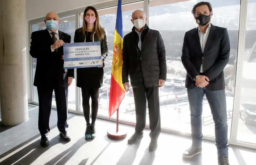 Entrega del donatiu al Centre de Tecnificació d'Ordino. Foto: SFGA / C. Esteve