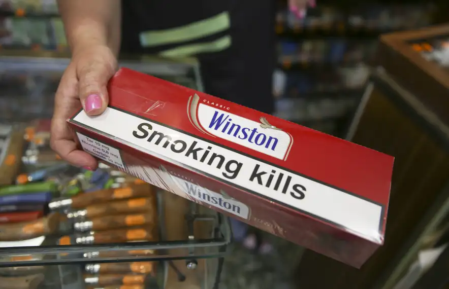 Els comerciants diuen que les vendes de tabac han caigut més d’un 40% i són poc optimistes per aquest any.