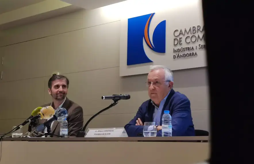 Micó i Armengol en la presentació de les dades del primer semestre.