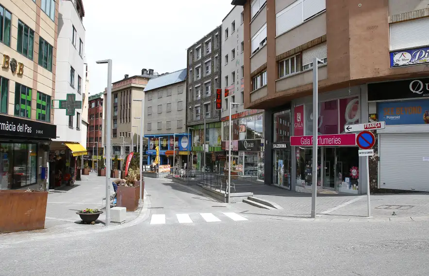 Un dels carrers del Pas de la Casa.