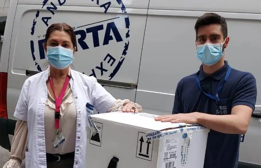 Moment de l'arribada de les vacunes, avui.