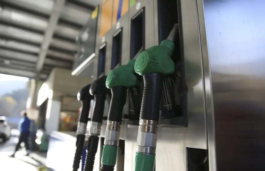 Una estació de servei del Principat.