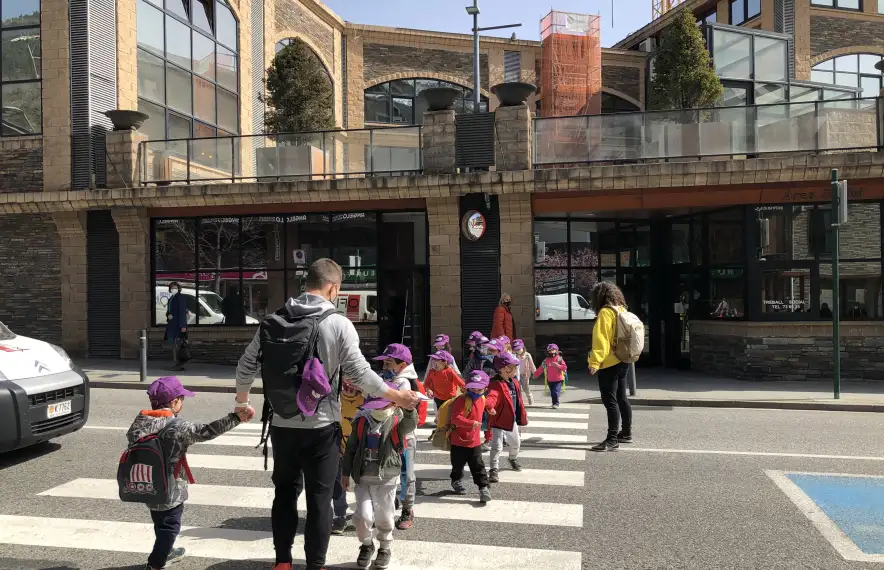 Un grup d'infants participants als tallers de Pasqua a la Massana.