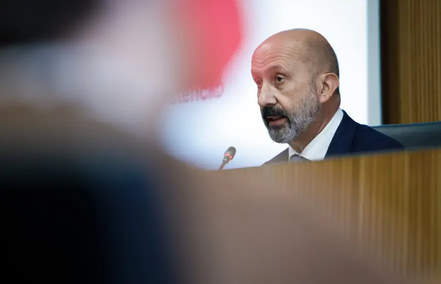 El ministre de Salut, Joan Martínez Benazet, a la comissió legislativa de sanitat.