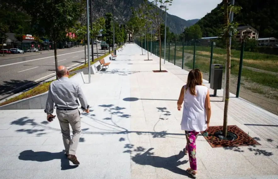 La rambla de la Margineda.