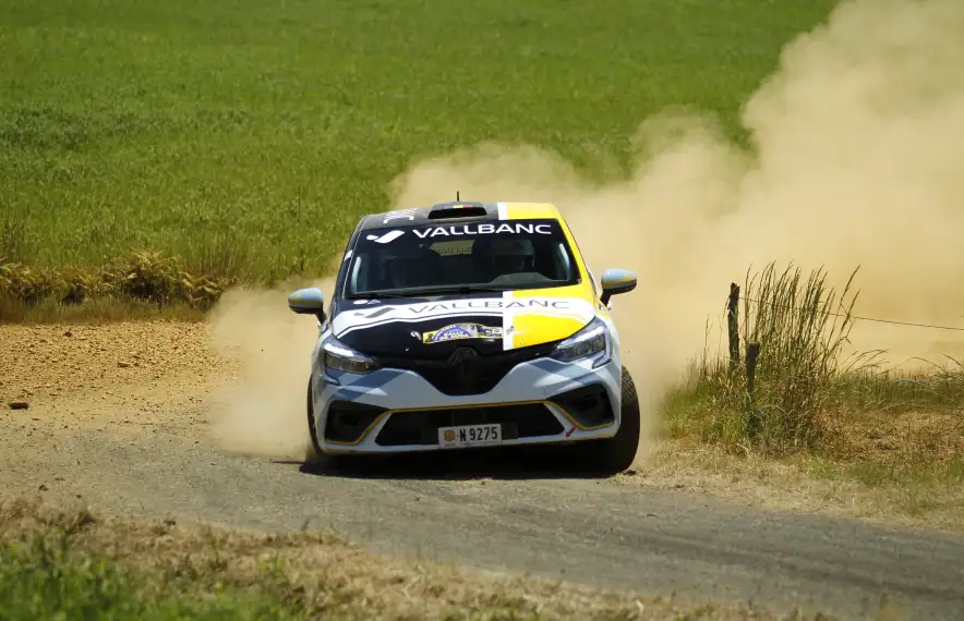 ‘Sito’ Español, amb el Renault Clio. Foto: Fotoesport