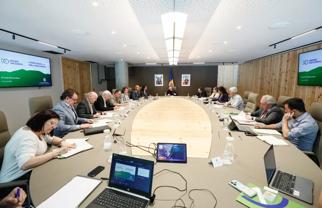 Una imatge de la reunió, avui, del pacte d'Estat sobre l'acord d'associació amb la Unió Europea (UE).