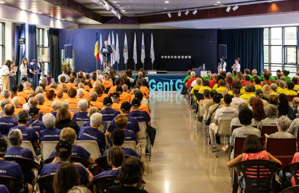 p. 10 2. jocs de la gent gran - e. comellas