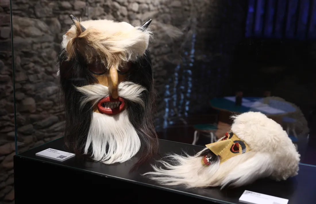 Les inquietants 'chiparus', màscares funeràries de la localitat romanesa de Nereju.